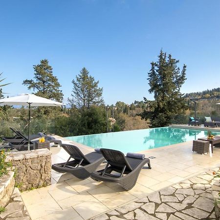 Villa Iremia By Rodostamo Collection Gazátika Екстериор снимка