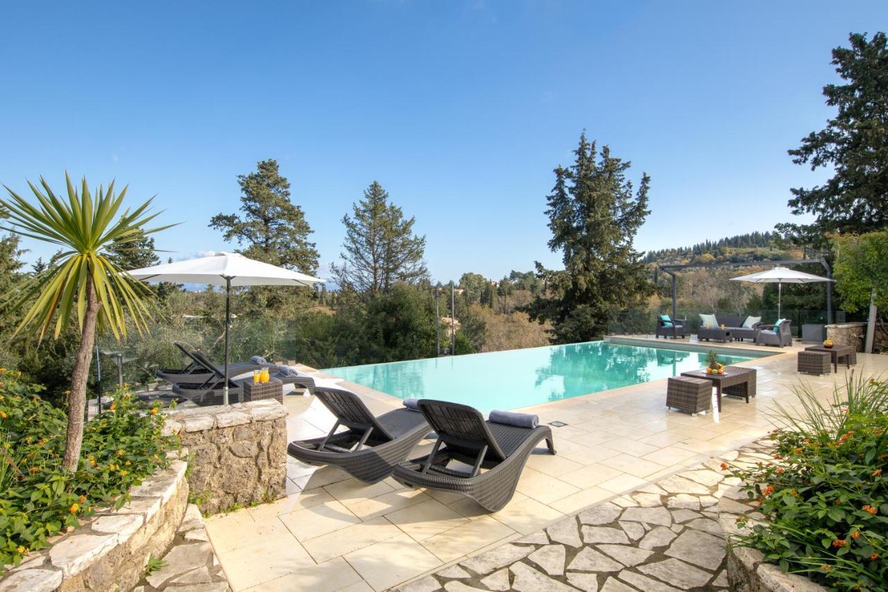 Villa Iremia By Rodostamo Collection Gazátika Екстериор снимка